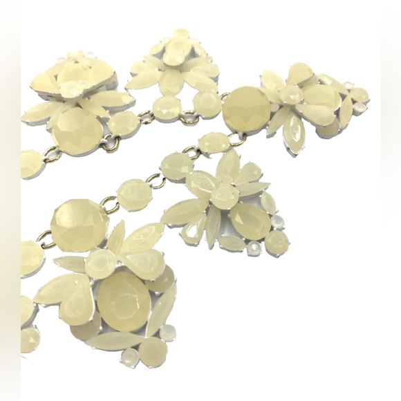 J. CREW Misty Faux Stone Statement Bib Gold Tone Necklace 20" - Picture 11 of 13